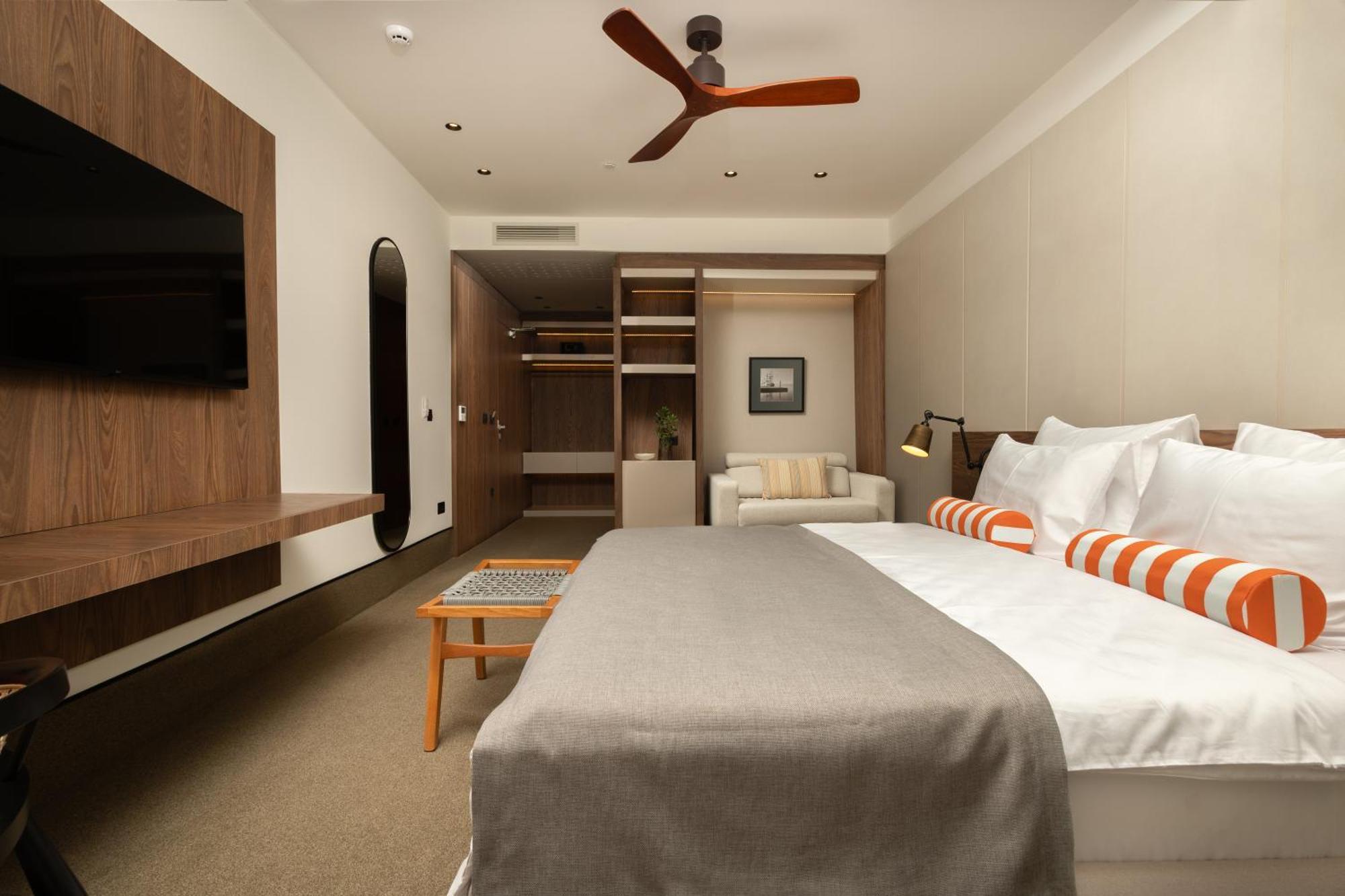 בודווה Infinity Hotel & More מראה חיצוני תמונה